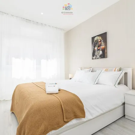 Com Conforto Proximo Caves Do Porto Apartamento